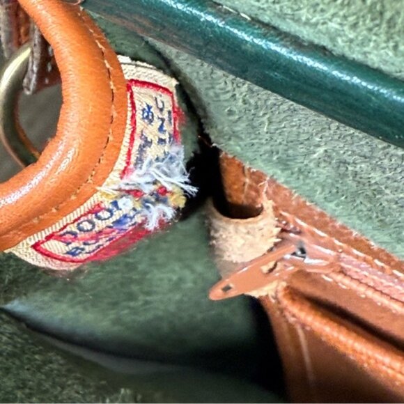 Vintage Dooney & Bourke Evergreen/Tan Leather Med Surrey Carrier Crossbody Bag - Picture 10 of 16